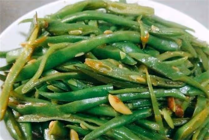 扁豆需要焯水後再炒嗎?教你一招,脆嫩入味,營養不流失