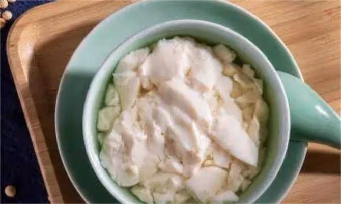 在家做豆腐,不用化學添加劑,用點白醋就做好,白醋點豆腐的做法