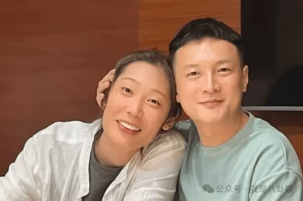 驚天噩耗！央視名嘴泰國意外墜樓，年輕生命畫下句點，疑雲密布引猜測