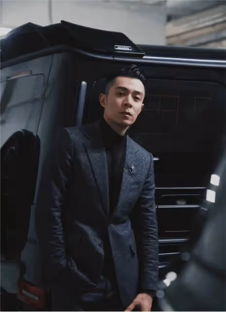 在內地爆火!香港知名帥氣型男北上發展開巡迴演唱會,家庭生活幸福