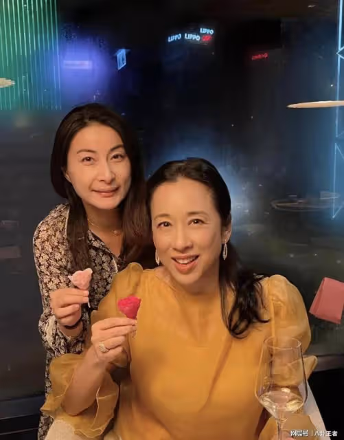 郭晶晶徹底失寵了?霍啟仁未婚妻身份被扒,婆婆朱玲玲太偏愛她