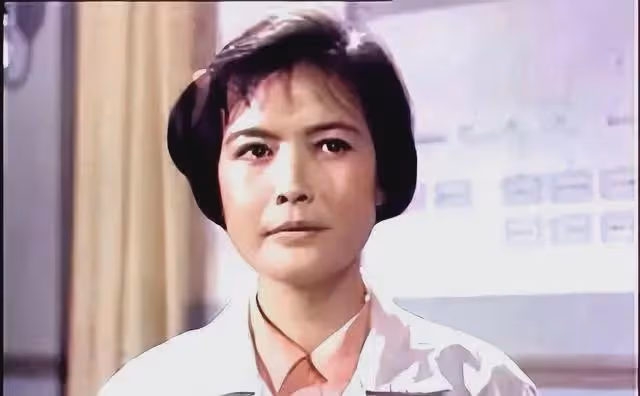 原來她早已去世！經歷兩段不幸婚姻，53歲離世兩任老公都拒絕葬禮