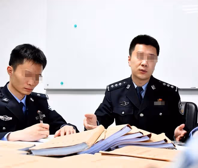 19年女子上午自盡下午被埋,母親得知後馬上報警:趕緊刨墳抓兇手