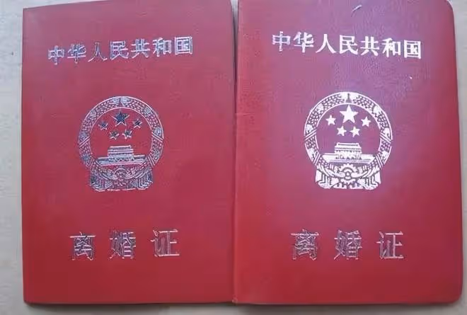 19年女子上午自盡下午被埋,母親得知後馬上報警:趕緊刨墳抓兇手