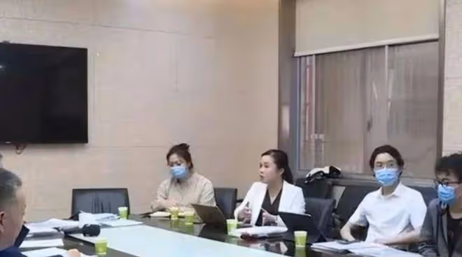 回顧轟動一時的湖南4胞胎:父親去世留47套房,今卻只能輟學在家