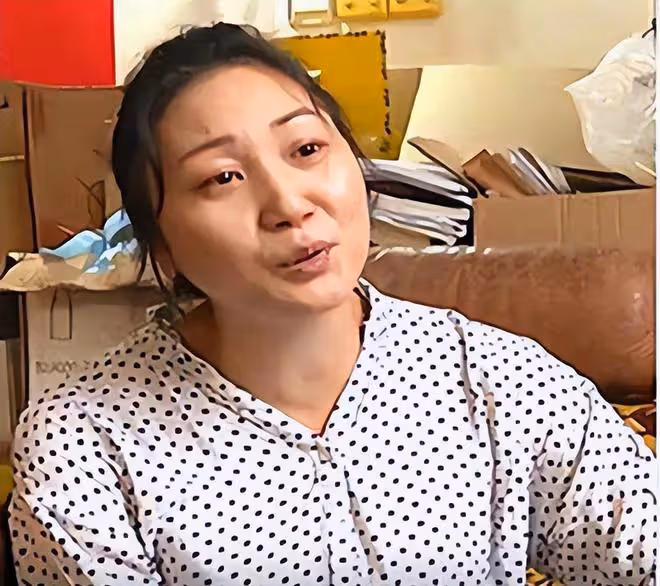 回顧轟動一時的湖南4胞胎:父親去世留47套房,今卻只能輟學在家