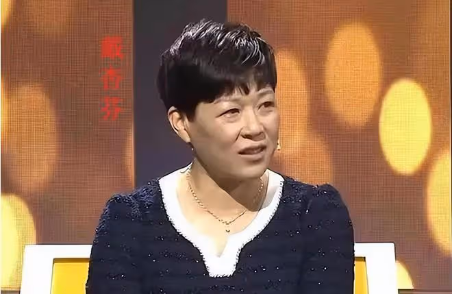 1993年,女會計拿出30元給乞丐做路費,乞丐20年後拿百萬支票報恩