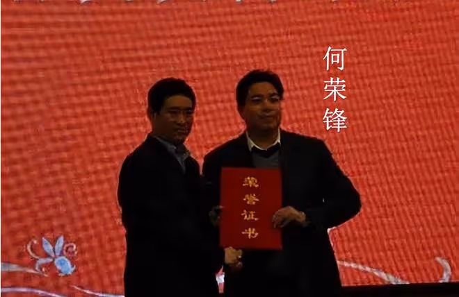 1993年,女會計拿出30元給乞丐做路費,乞丐20年後拿百萬支票報恩
