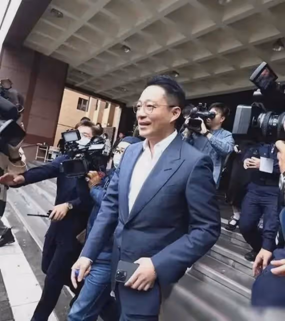 狗仔葛斯齊:汪小菲如今非但對大S毫無怨言,反而還堅持以德報怨