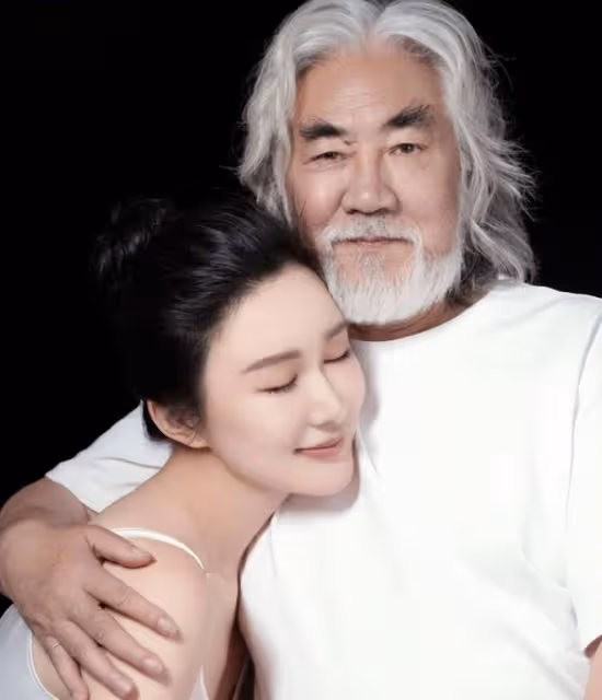 張紀中六一送驚喜,浪漫舉動引關注,愛情細節顯真情