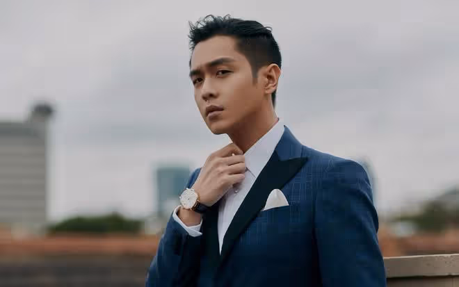張若昀發聲引關注,演技精湛獲贊無數,新生代演員的自我修養之路