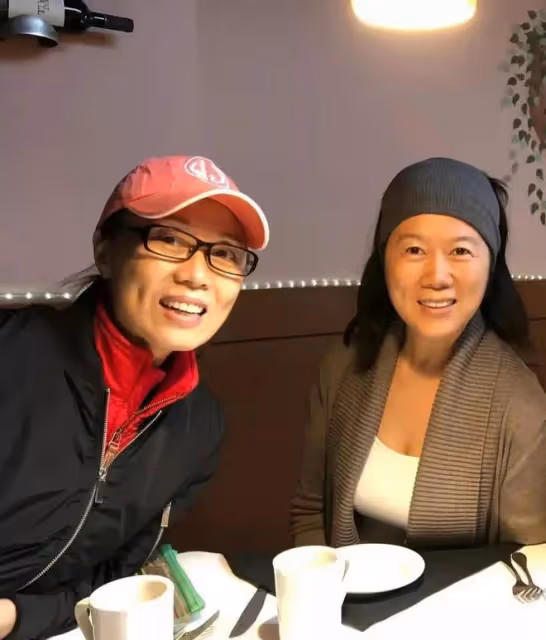 60歲吳瓊怎麼老成這樣!穿羽絨服骨瘦如柴,滿臉皺紋臉頰凹陷