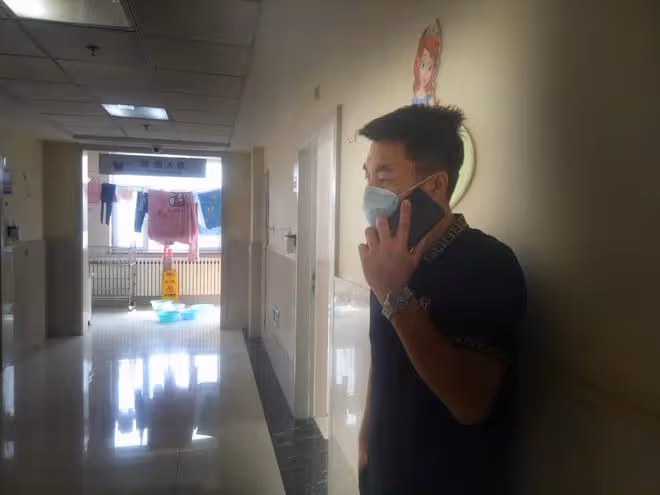 農村小伙頂住壓力娶三婚女人,誰料生下孩子不久就悲劇了