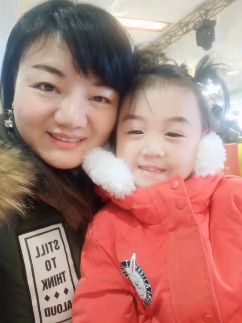 女童反覆低燒確診重病,單親媽媽欲哭無淚,4個姐姐暖心賣糧救娃