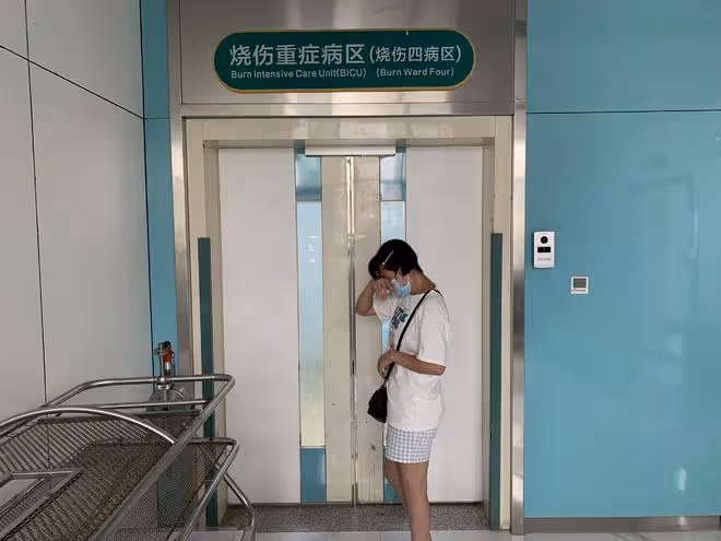 男子深夜給娃做飯,擰開閥門瞬間悲劇發生,在ICU第一天就花10萬