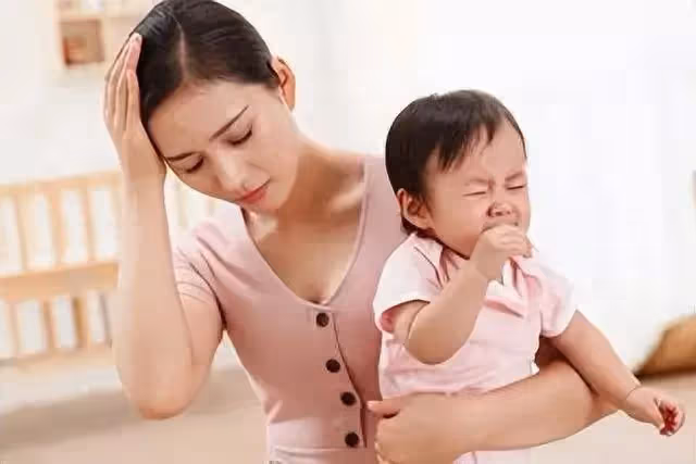 老公每天上班前「婆婆都會跟他要1000塊」，等老公一出門「她就立刻轉手塞給我」！！ 我一直很納悶「直到老公一次員工旅遊」我淚崩醒悟：婆婆在為我鋪後路…😭