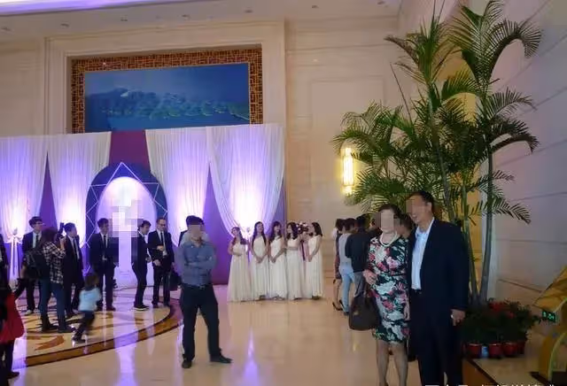 怕女友肖想我財產！我裝窮交往2年「她突然提分手」，沒多久她閃婚「我一看新郎」撕心裂肺～