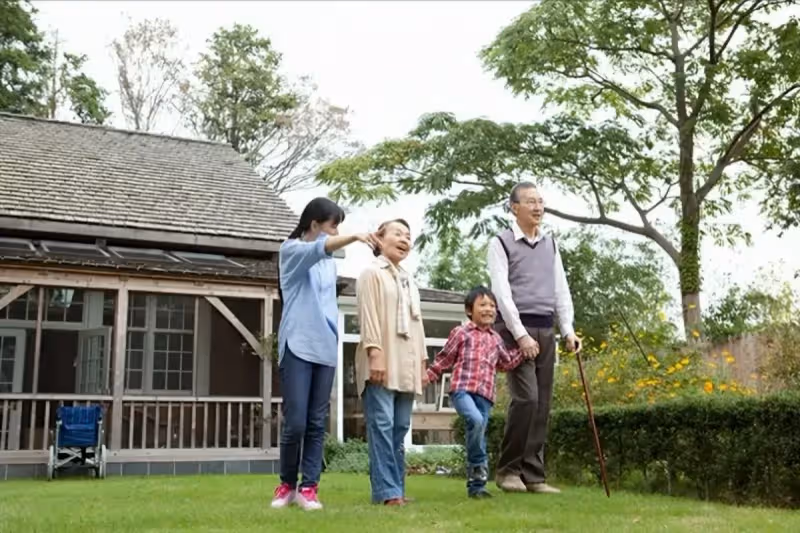 老公有三個姊姊！公婆一套房子「說要過戶給女兒」我不吵不鬧… 公公走後「婆婆養老成為大家難題」這時一個人站了出來～
