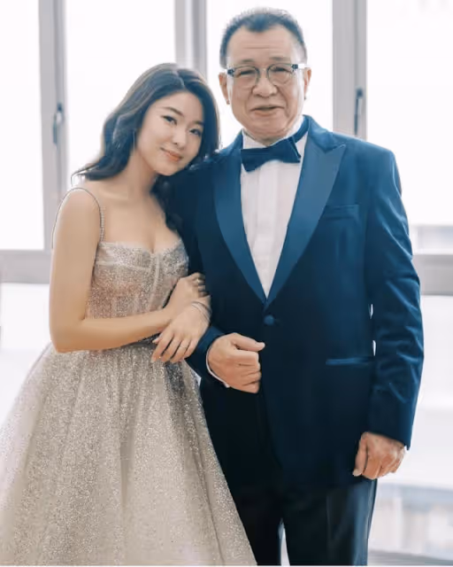 新劇上演「父女戀」獲贊!TVB知名老戲骨身世背景顯赫,曾兩度險死