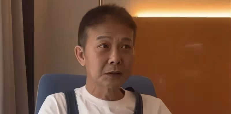 香港男星錢小豪患病瘦到脫相,十年沒有夫妻生活,自嘲像公公一樣