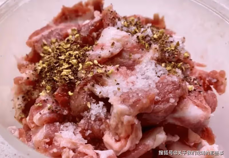 炸酥肉,用麵粉還是澱粉?牢記「211」比例,酥脆不回軟,真香
