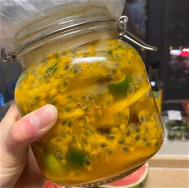 秋天要多喝百香果檸檬蜂蜜,手把手教你在家做,比飲品店的還好喝