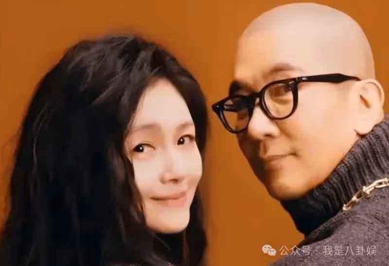 具俊曄回韓國與朋友吃路邊攤,笑容滿臉,大S沒有陪伴在身邊