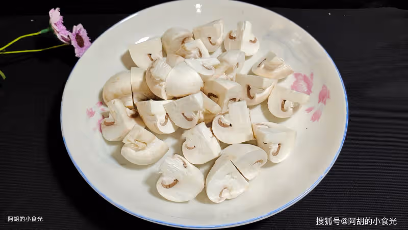 絲瓜和它絕配,低成本大美味!一鍋炒鮮翻天,一口開胃、口口鮮嫩沒對手