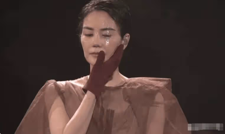 狂賺10億！比謝霆鋒的臉和廚藝更可怕的，是他驚人的商業頭腦