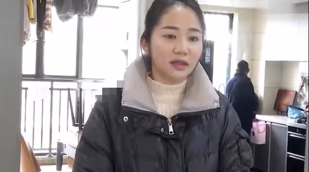 2021年,男子出車禍,妻子拒絕賣房救夫:車禍時他車裡有四個女人
