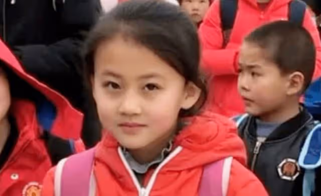 21年寧夏女孩「一笑成名」,父母直接拒絕百萬簽約,如今如何了