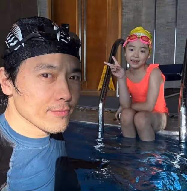 高調曬全家福！董璇為愛女慶8歲生日，不懼輿論與前夫高雲翔同框