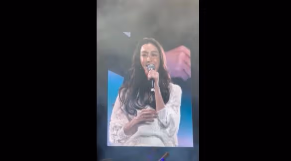 范瑋琪隔5年大陸復出哭了：回到家的感覺！　登台吐86字心聲激動落淚