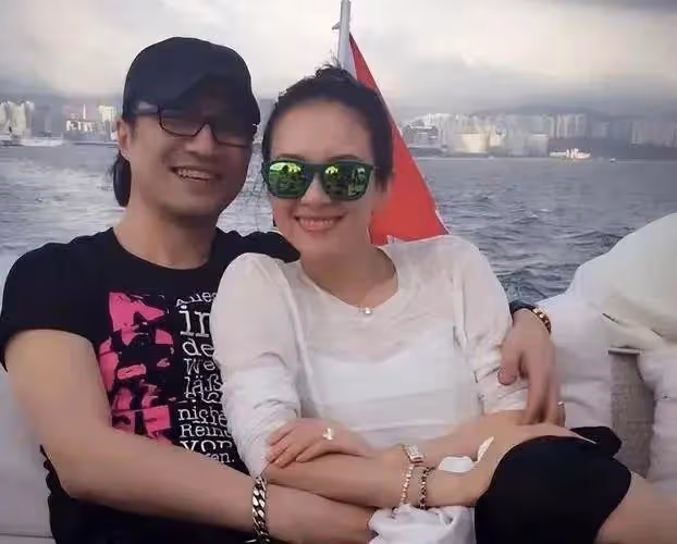 汪峰兒童節陪女友,章子怡陪孩子,差距一目了然