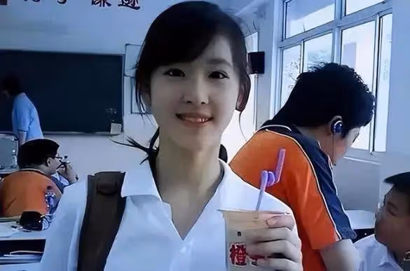 曾火遍全網的3位初代網紅,有人坐擁千萬,有人流浪美國當修腳工