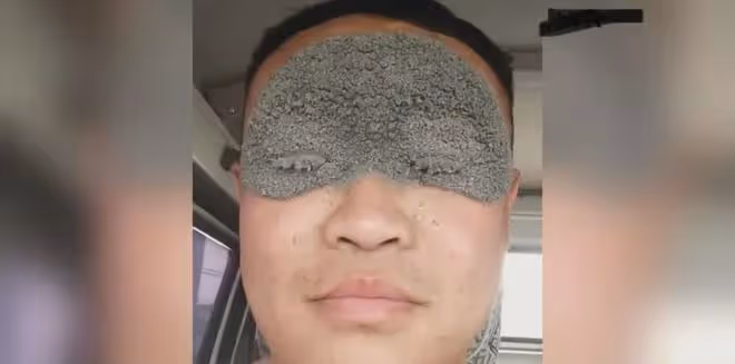 生活不易!男子曬下班後曬自己的樣子,硬生生被灰塵蓋住了整個臉