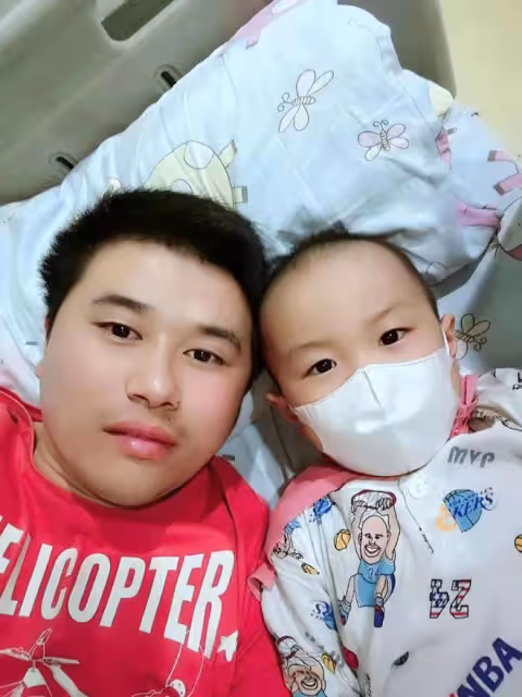 男孩體育課後高燒不退,看到檢查結果父親崩潰:是我沒有保護好他