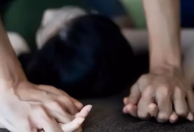 紀實:女子被迫以身抵債,嫌債主太粗魯,哭著辱罵:你真像狗熊