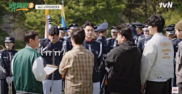 李到晛無預警現身綜藝熱舞！合體安普賢互動，可愛喊白種元爸爸