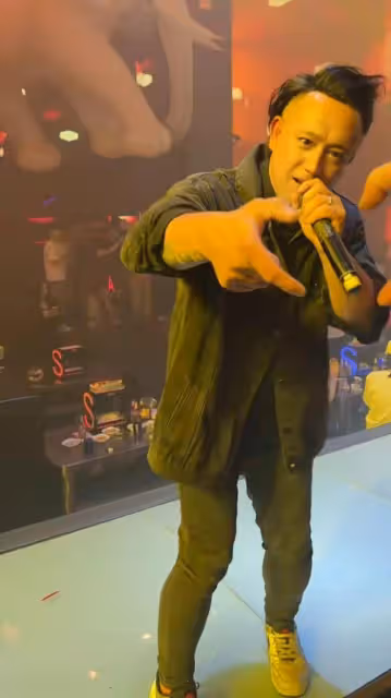 偷食港星婚後4年生4個兒子!缺錢到網上乞討!否認內地出場費7萬