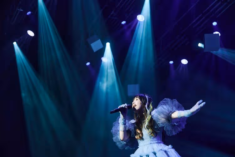 「清靈歌姬」yanaginagi來台飆唱初音神曲　喜收千人慶生打勾勾約定