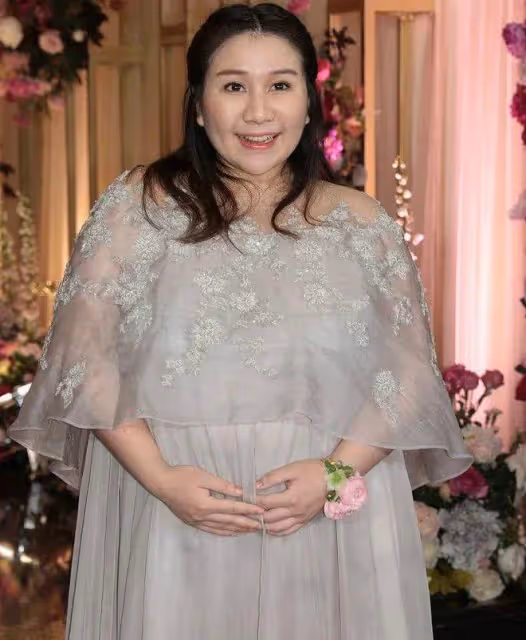 看了賭王四房大女兒的近照,才知道金錢買不來「貴氣」