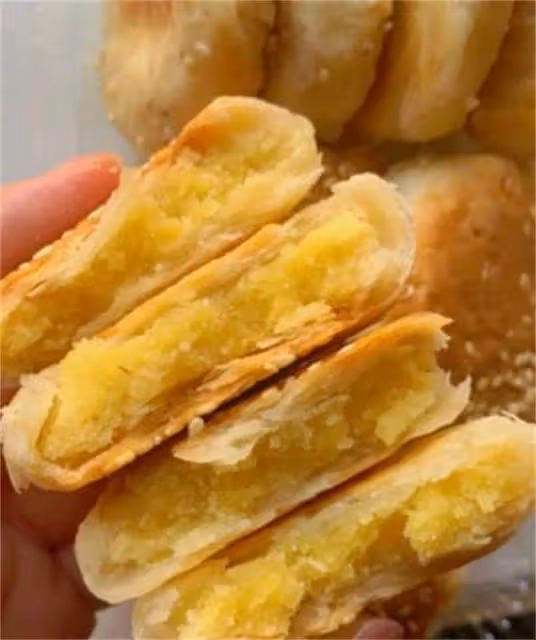 想吃板栗酥餅不用買,在家教你做,不用烤箱也酥脆,比買的更好吃
