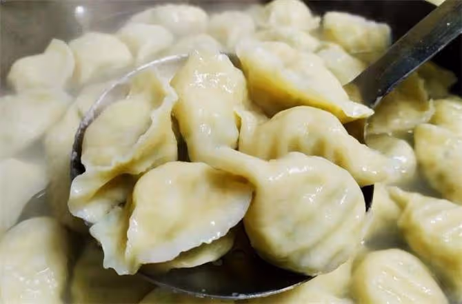 白菜素餃子原來這麼鮮,不加雞蛋不放肉,教你調餡方法,餡香味美
