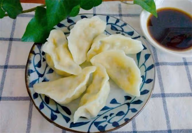 白菜素餃子原來這麼鮮,不加雞蛋不放肉,教你調餡方法,餡香味美