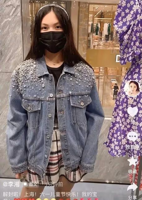 王詩齡怎麼瘦這麼快！跟李湘逛奢侈品店狂買，滿身大牌模樣都變了