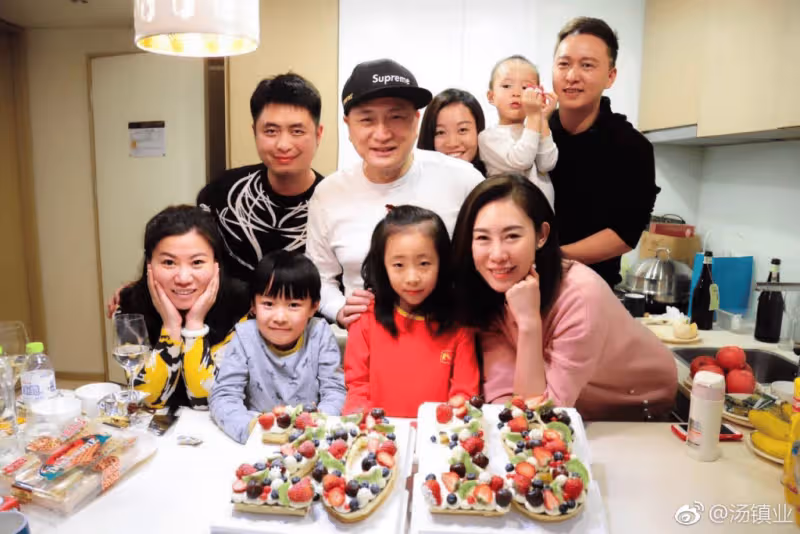 被稱為「最美星二代」,TVB藝人父親六個孩子,每年撫養費要五百萬