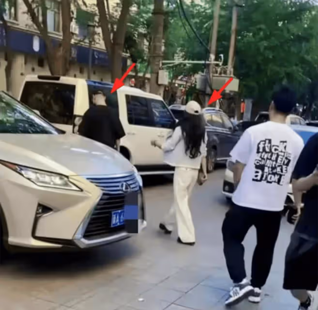 汪峰把心愛的戒指送給了女友,森林北拍視頻疑大肆炫愛!開心極了