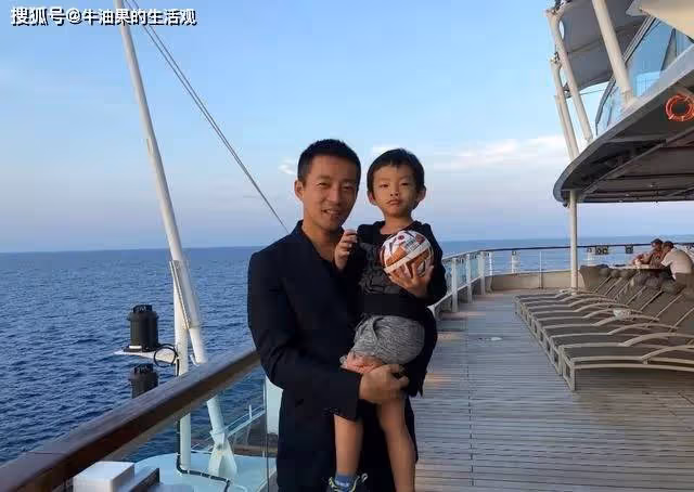 汪小菲兒子砸場麻六記,張蘭承認自己得了白癜風,大S終於服軟了