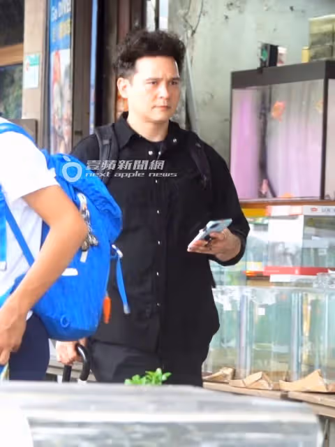 狗仔直擊｜倪安東騎Ubike護送國小女兒搭公車！溫馨共度9分鐘